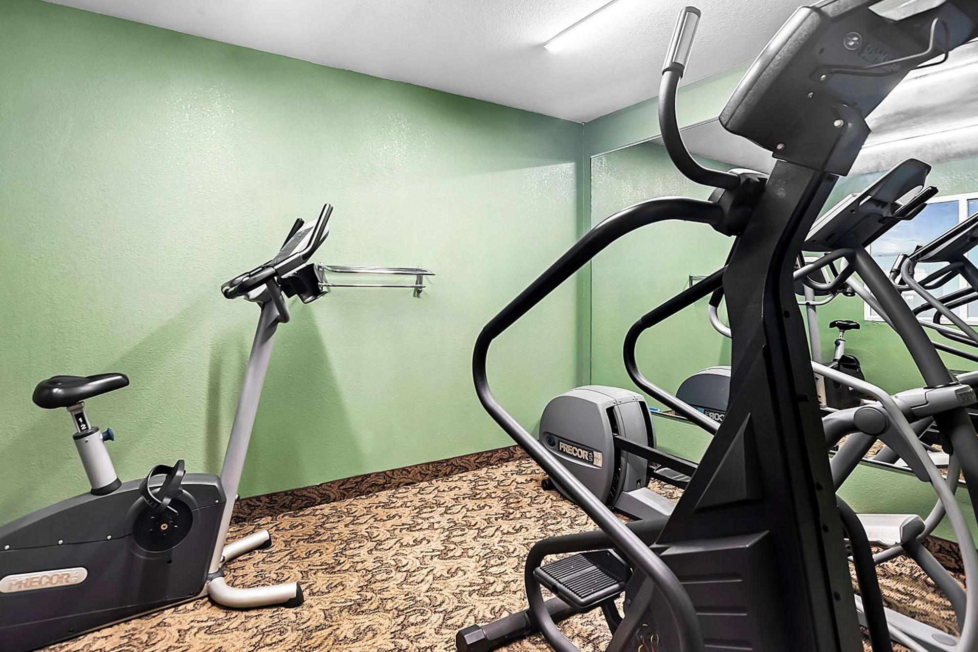 Surestay Plus Hotel By Best Western Беттендорф Екстер'єр фото